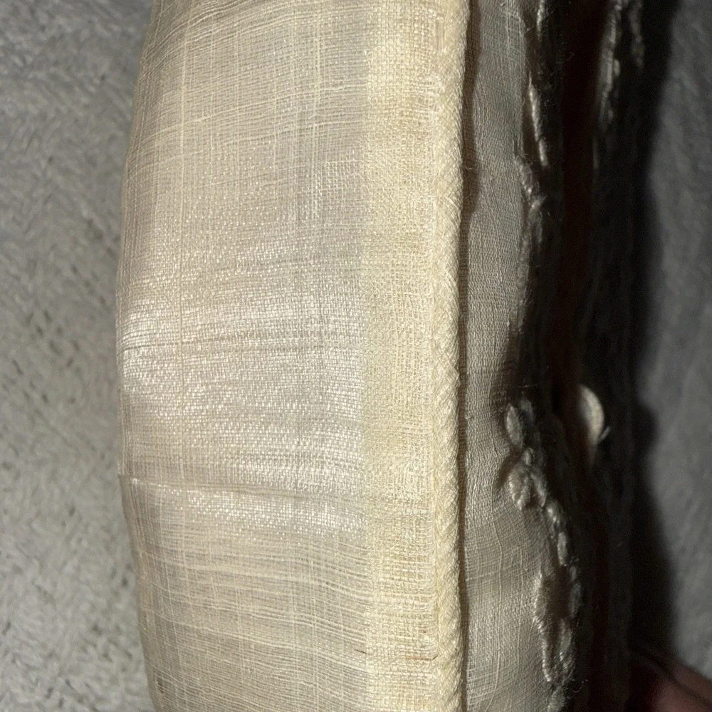 Vintage Cream Silk Linen Satin Clutch Purse Embroidered Floral Lace Petite